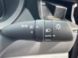 【 オートライト 】オートライトなのでライトの点け忘れを気にすることなく運転が出来ます♪//