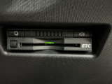 いまや快適なカーライフに欠かせないETCが付いています。