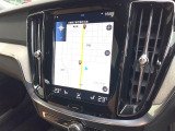 【9インチタッチスクリーン純正HDDナビ】「Apple Car Play」「Android Auto」対応のボルボ先進ナビゲーション「SENSUS」。