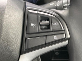 【アダプティブクルーズコントロール】高速道路での長距離走行が楽に!!自動で速度を保つクルーズコントロールが、衝突軽減システムと連携し、前方の車両を感知して車間を保つように速度調節してくれます!!