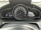 メーター内には、外気温・平均車速・平均燃費・瞬間燃費・走行可能距離のECO情報が表示できる機能があります!