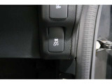 【横滑り防止装置】ドライバーの安全運転をアシストしてくれる装備が充実しています☆ドライバーの不安を安心へと変えてくれますね。