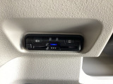ビルトインタイプの【ETC】で見た目もスッキリ。高速道路の利用にとても便利です。