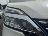 【ライトランプ】暗い夜道やトンネル内など明るい光で照らして運転をサポート。危険な暗所もこれで安心!