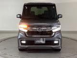 LEDヘッドライトを装備しています。LEDヘッドライトはとても明るく、雨の日や夜間走行も安全・安心です。