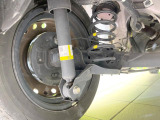 お車を安心してお乗りいただく為には、足回りの定期点検が欠かせません。サービスサポート(有償保証)では無料点検もご提供しており、安心のカーライフをお過ごしいただけるサポート体制が整っています。