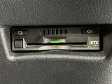ETC車載器です!高速道路の料金所で慌てて小銭を探すことも無くなります。キャッシュレスでスイスイ、ストレスフリー♪