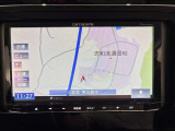 純正ナビ(NHZN-W57)を装備。タッチパネル式で使いやすく、お出かけもラクラクです。