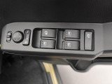 ダイハツディーラーでは「ダイハツ認定U-CAR」という基準を設け、車選びに詳しくないお客様でも「安心して選べる」をご提供しています。