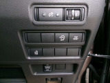 左側パワースライドドアスイッチ。運転席からも操作出来ます。