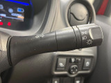 【オートライト】周りの明るさに応じて自動でヘッドライトの点灯・消灯ができる機能です!ライトの付け忘れ・消し忘れなどが無くなり、雨の日や夕方の走行も安心!トンネル通過時も便利ですね♪