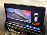 バックギアに入れるだけで自動でリヤカメラに切り替わります!車庫入れやバックが苦手な方にオススメ!
