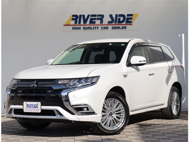 三菱 アウトランダーPHEV 