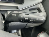 暗くなったらライトが点灯するオートライトシステム