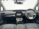 プリウス 1.8 S E-Four 4WD 