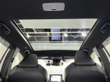 サンルーフ装備車両! 晴れやかな気分でドライブを楽しむことが出来ますよ♪