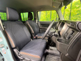 運転席シート廻りは使用感も少なく、良好な状態となっています。丁寧に使われていたことがよくわかりますね。
