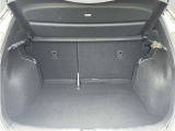 リヤシートを倒さなくても余裕の荷室
