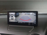 【360&deg;ビューモニター】駐車が苦手な方も、これがあれば安心です!狭い駐車場や花壇などがあって心配な駐車シーンでも、死角がなく安全が確保できます♪