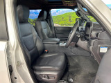 運転席シート廻りは使用感も少なく、良好な状態となっています。丁寧に使われていたことがよくわかりますね。