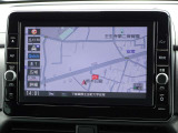 【ナビ】メモリーナビ(MM321D-L)付きです。目的地を設定すれば初めての場所でも簡単に行くことができます。もちろん音楽だって聴けちゃいます♪