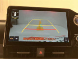 いまや必須装備「ナビゲーション」搭載!知らない場所にスイスイッとドライブ。もう、これなしではハンドルを握れませんね!でも運転中の操作は危険ですのでご注意ですね☆