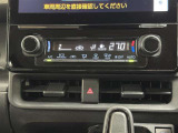 オートエアコン付き★ 一度温度を設定すれば、自動的に過ごし易い温度に調整してくれますよ(^^) 車内をいつでも快適空間に♪