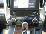 オートエアコン対応しております。納車時にはエアコンフィルターは交換お渡しになります。