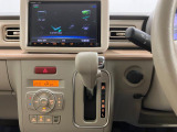 【インパネシフト】シフト操作のしやすいインパネシフトです。足元が広くなりすっきりしますので、大柄な方でも快適に運転ができます。