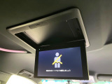 【フリップダウンモニター】家族や友人とお出かけする機会が多い方に大人気のフリップダウンモニター!大画面モニターで車内はエンタメ空間!退屈しがちな長距離ドライブも楽しい時間に変わります!