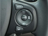 ◆アダプティブクルーズコントロール◆予め設定した車速内でクルマが自動的に加減速。前走車との適切な車間距離を維持しながら追従走行します。【LKAS】車線維持支援システムでステアリング操作を支援。