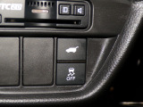パワーシート装備車です。電動でシートが動きます、高級感がありとても便利な機能です!