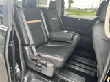 中古車のことはお任せください。専任の担当者がご説明いたします。