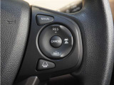 ◆アダプティブクルーズコントロール◆予め設定した車速内でクルマが自動的に加減速。前走車との適切な車間距離を維持しながら追従走行します。【LKAS】車線維持支援システムでステアリング操作を支援。