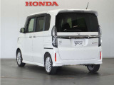 ◆アダプティブクルーズコントロール◆予め設定した車速内でクルマが自動的に加減速。前走車との適切な車間距離を維持しながら追従走行します。【LKAS】車線維持支援システムでステアリング操作を支援。