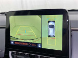 バックモニター付なので後退時に後方が見えるので安心。 車は構造上、死角がたくさんなので万が一を考えると必須ですね。 あくまで補助の為の装備、バックは目視で確認する事が重要ですよ。