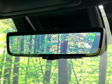 【デジタルインナーミラー】後席の大きな荷物や同乗者で後方が確認しづらい時でも安心!カメラが撮影した車両後方の映像をルームミラー内に表示。クリアな視界で状況の確認が可能です!