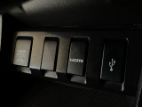 HDMIポート、USBポートが装備されております。HDMIポートを他の機器と繋げることによって、モニターへ映像を流すことができます。
