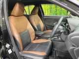 運転席シート廻りは使用感も少なく、良好な状態となっています。前オーナー様が丁寧に使っていたことがよくわかりますね。