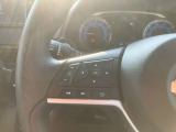 ステアリングスイッチが付いているので、運転中でも音量調整やチャンネル変更がスムーズにできちゃいます♪