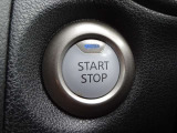 【プッシュスタート】キーが車内にあれば、エンジンの始動・停止はブレーキを踏んでスイッチを押すだけ!キーを取り出す手間を省き、ワンプッシュで操作するので簡単でスムーズ!