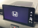 【9インチ ホンダコネクトディスプレイ】視認性の高い大画面ディスプレイでナビの使用や、お持ちのスマートフォンと連携したbluetoothでの音楽再生が可能です♪