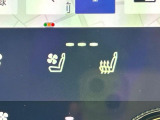 【シートヒーター】寒い日に重宝するシートヒーター!エアコンより早く温まってくれるので寒がりの人も安心ですね♪エアコンの温風は乾燥するから苦手、という方にもをおすすめです。