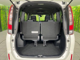 普段のお買い物や通勤、送迎等に十分な荷室スペースを確保しております。セカンドシートを倒すと、大きな荷物の積載も可能です♪