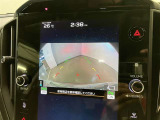 バックギアに入れて頂きますと、この様に後方が映し出されます!最終の確認はご自分の目と耳で必ず行ってください!安全第一で♪