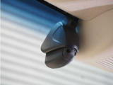 ◆ドライブレコーダー◆映像・音声などを記録する自動車用の装置です。 もしもの事故の際の記録はもちろん、旅行の際の思い出としてドライブの映像を楽しむことができます。