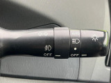 【オートライト】周りの明るさに応じて自動でヘッドライトの点灯・消灯ができる機能です!ライトの付け忘れ・消し忘れなどが無くなり、雨の日や夕方の走行も安心!トンネル通過時も便利ですね♪
