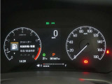 9インチHondaCONNECTナビ(LXM-242ZFNi)&バックカメラが装備されているので、普段の使い勝手もロングドライブも快適です。