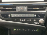 オートエアコンは温度を設定するだけで、自動で風量などを設定してくれます。運転しながら操作も必要ないので、安全性も向上します。