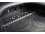 USBオーディオ用ソケットがついていますので携帯電話などを接続すれば音楽等の再生が可能です!